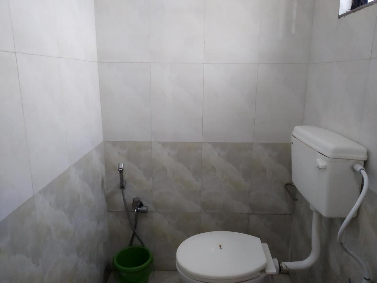 פונה Hotel Vrundavan מראה חיצוני תמונה